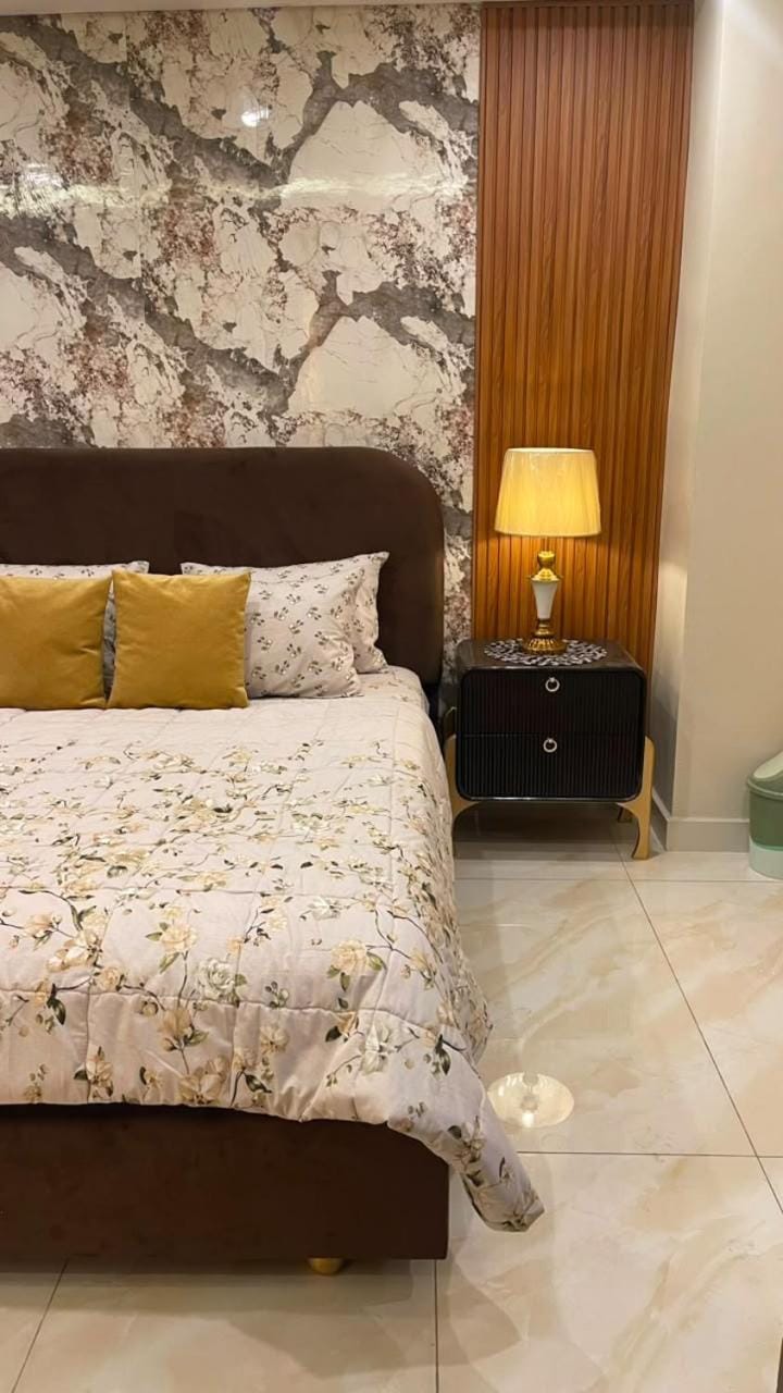 land mark 9 Apartment in Lahore