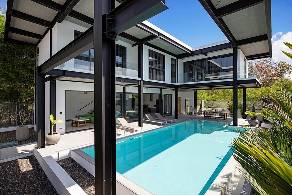 Swimming pool, sunbed