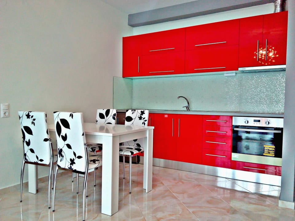 Iro Apartment Apartment in Nea Peramos