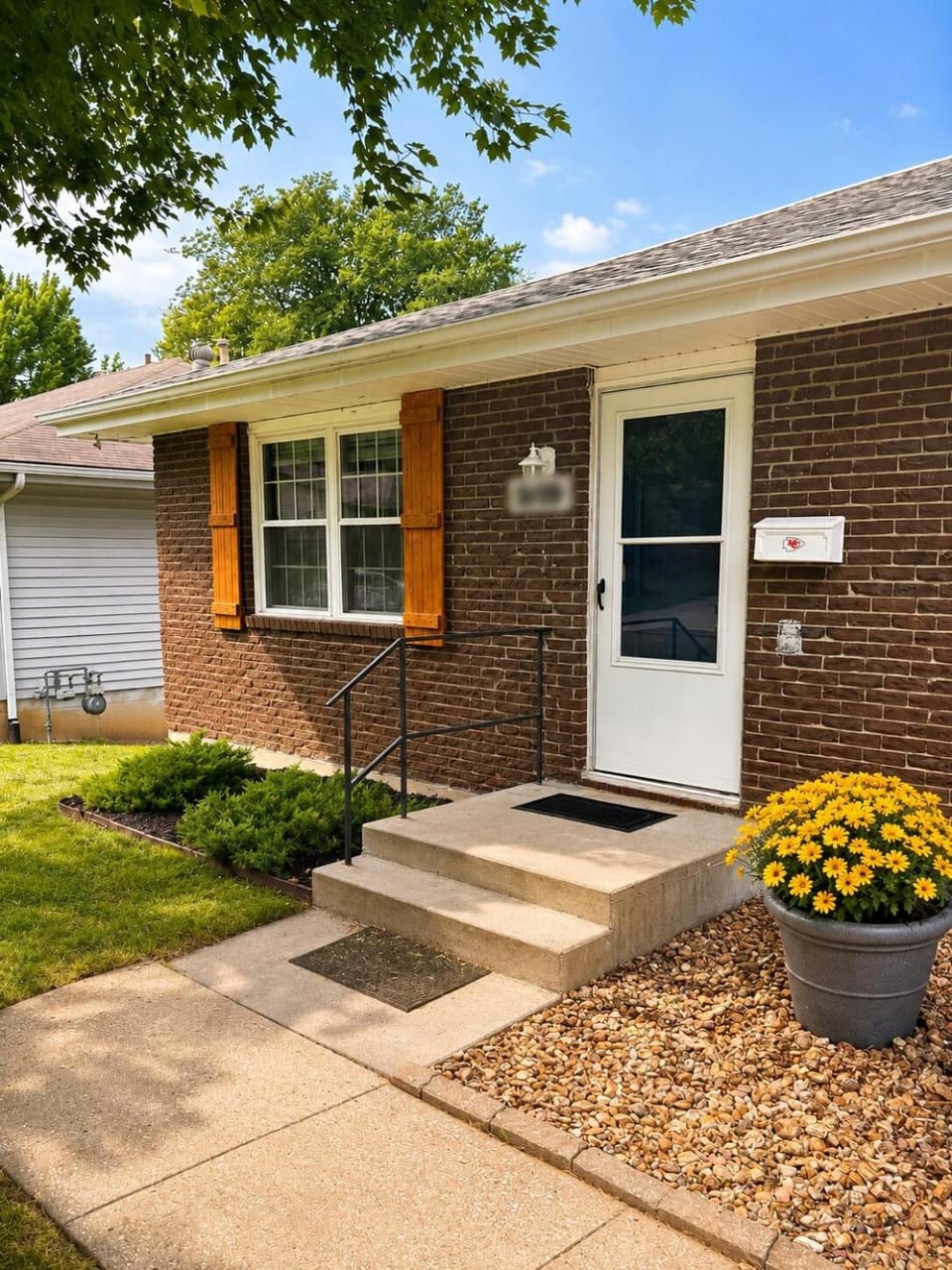 Englewood Apartment in Independence