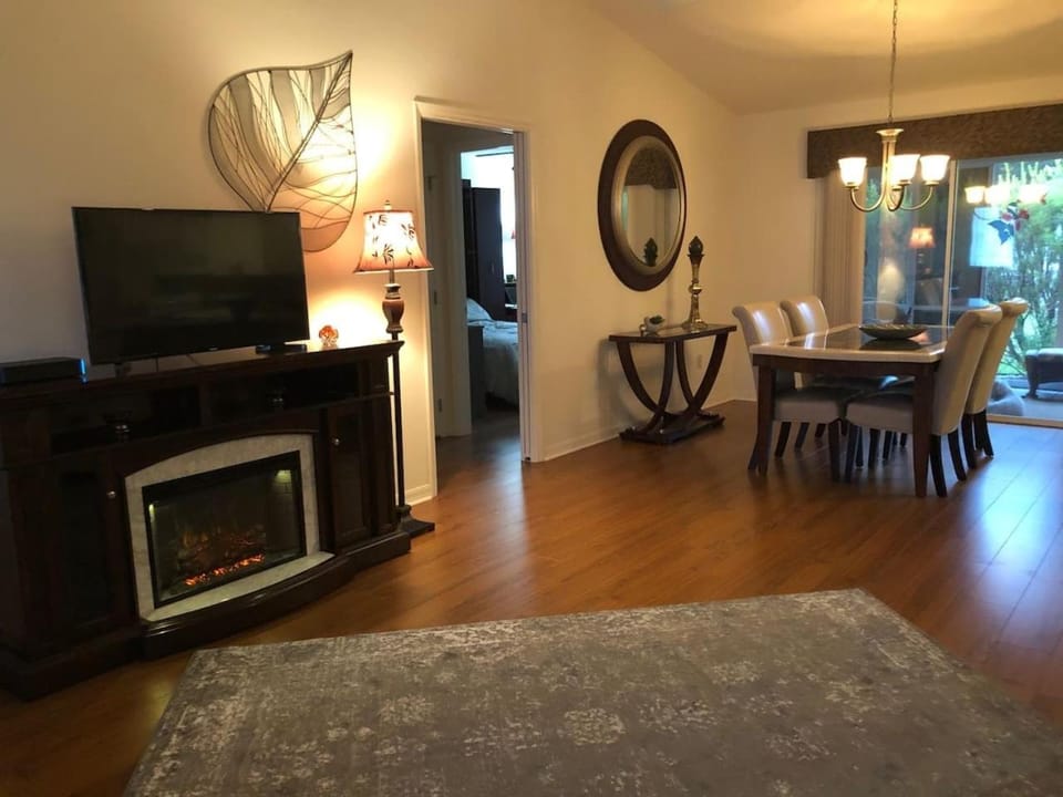 Villages-Private Heated Pool-Central Location House in The Villages