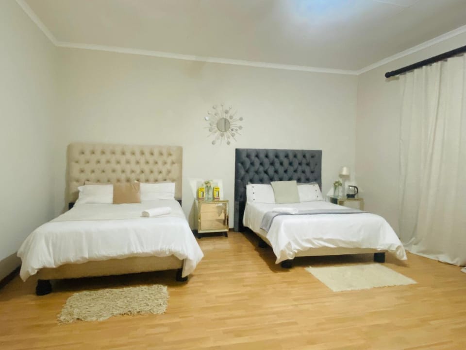 Sunny stay Guesthouse Bed and Breakfast in Sandton