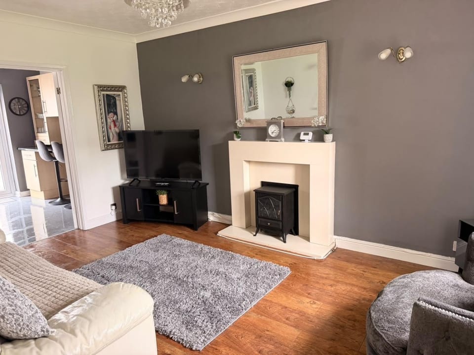 Blissful Retreat families travellers or contractors House in Bridgend