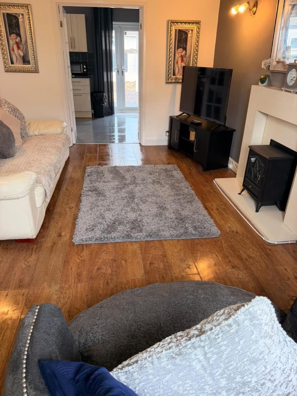 Blissful Retreat families travellers or contractors House in Bridgend