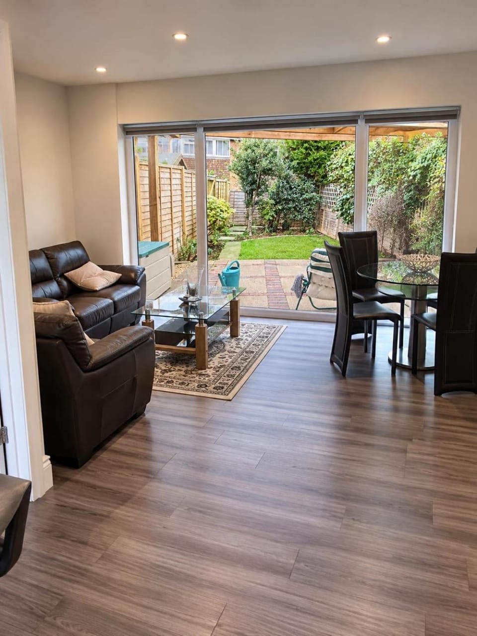 Patio, Garden, Living room, Seating area, Dining area, Garden view