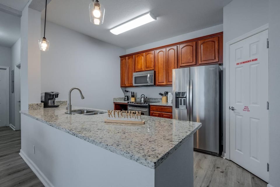 Kitchen or kitchenette