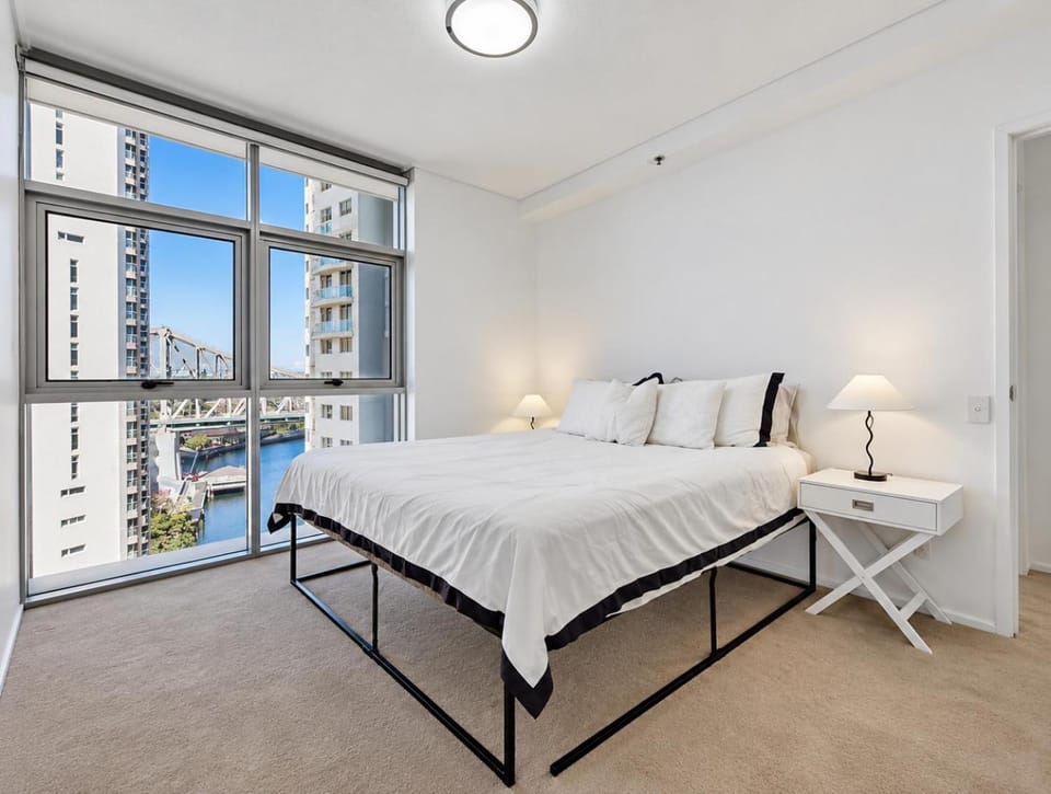 Bed, View (from property/room), Bedroom