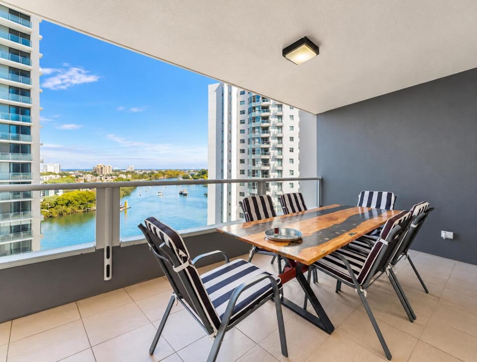 Patio, Natural landscape, Seating area