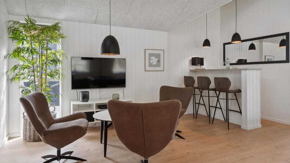 Lounge or bar