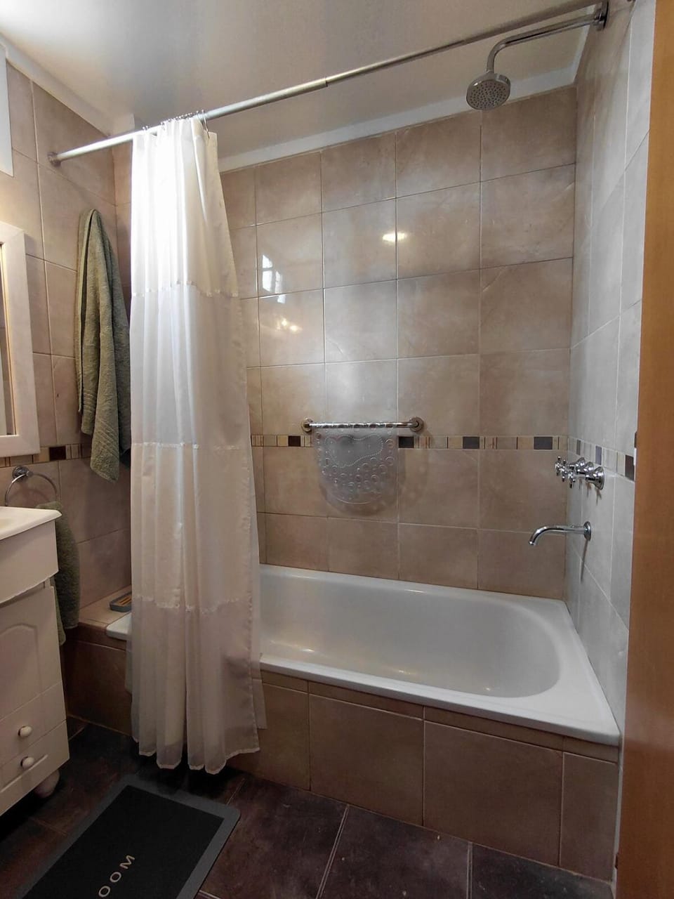 Shower, Bathroom, Bath, towels