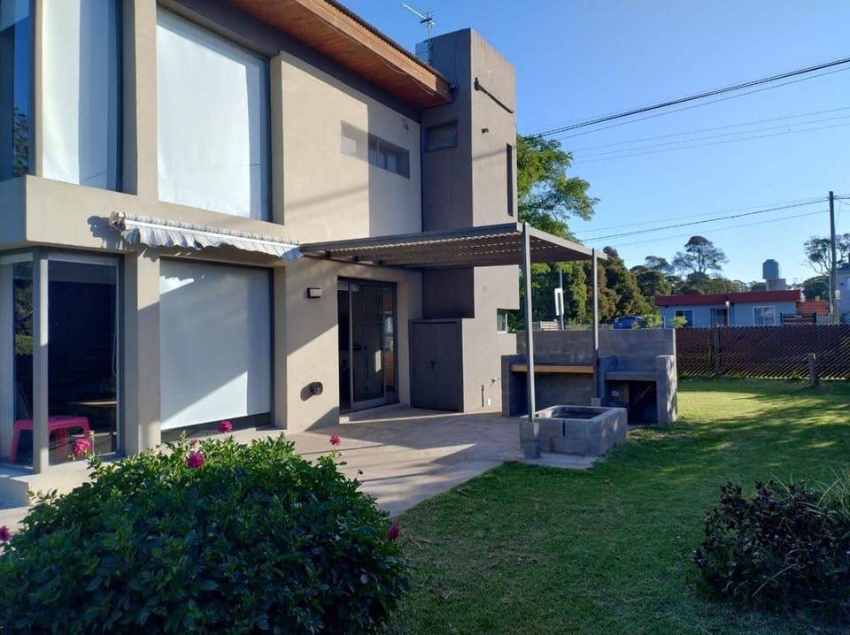 Casa acantilados House in Mar del Plata
