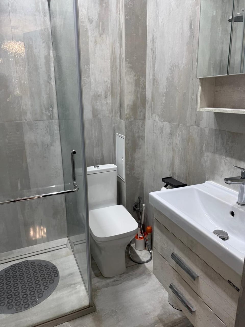 3 room or 2 bedroom modern apartment in the heart of Yerevan on Abovian street Apartment in Yerevan