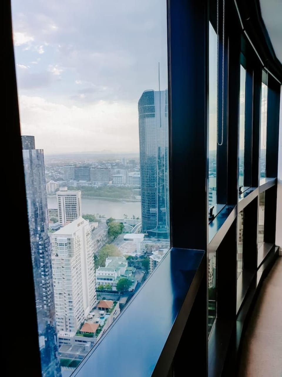 Highend Skytower CBD - 2BR 2BA with Expansive River Views Apartment in Kangaroo Point