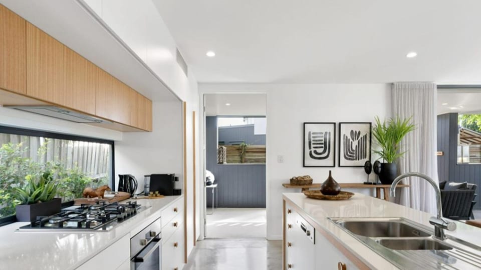Lomani 3 House in Brisbane City