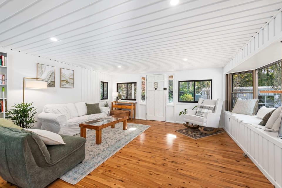Mahali House - 4 Bedroom Holiday House House in Ravensbourne