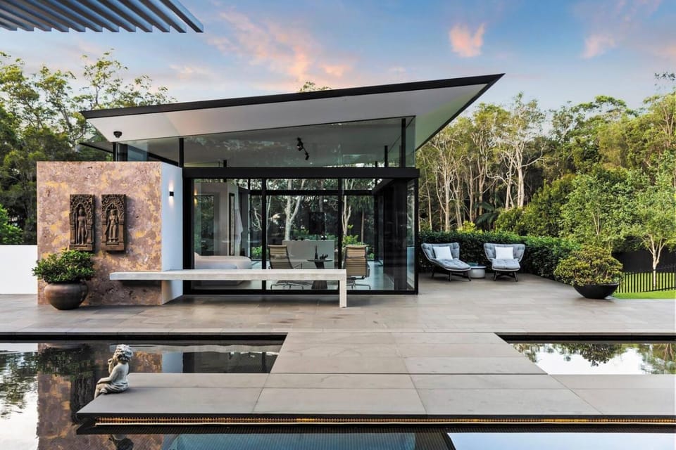 Villa Luxury Beckmans with Pool House in Tewantin