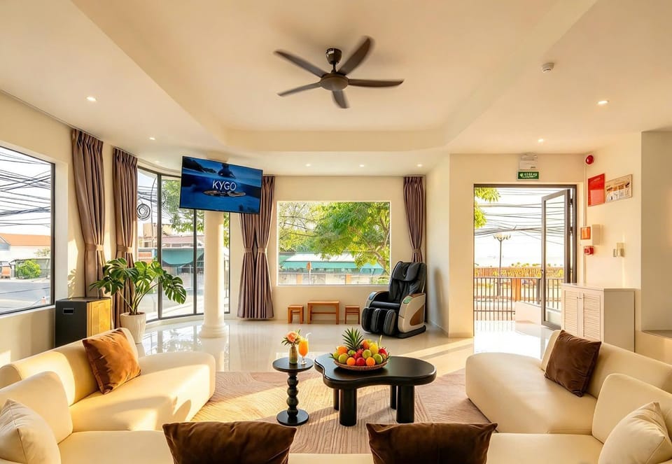 Communal lounge/ TV room, TV and multimedia, Living room, Seating area, Dining area, Evening entertainment, fireplace