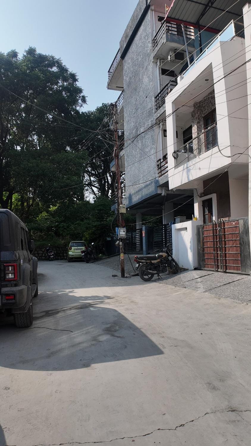 Nivora Retreats House in Dehradun