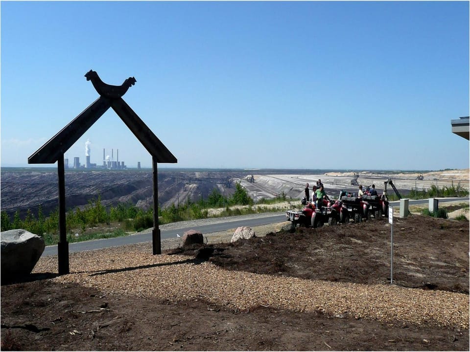 Nearby landmark, Natural landscape, Summer