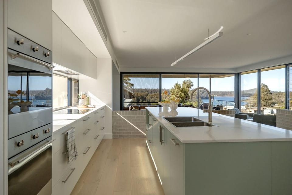 Alkina - A Soulful Conjola Park Retreat House in Yatte Yattah