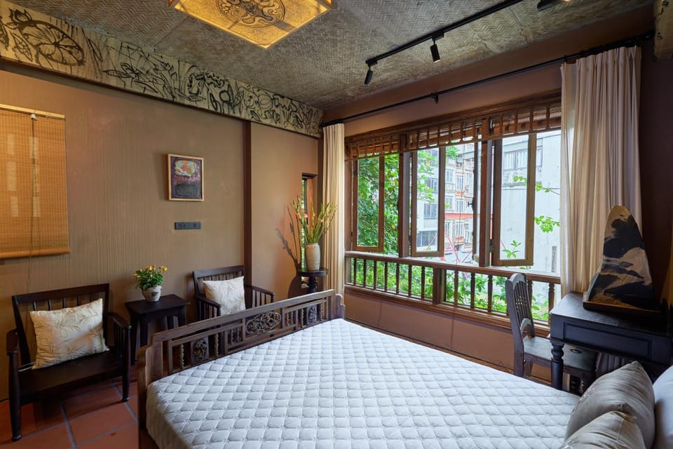 Bed, View (from property/room), Balcony/Terrace, Living room, Photo of the whole room, Seating area, Bedroom