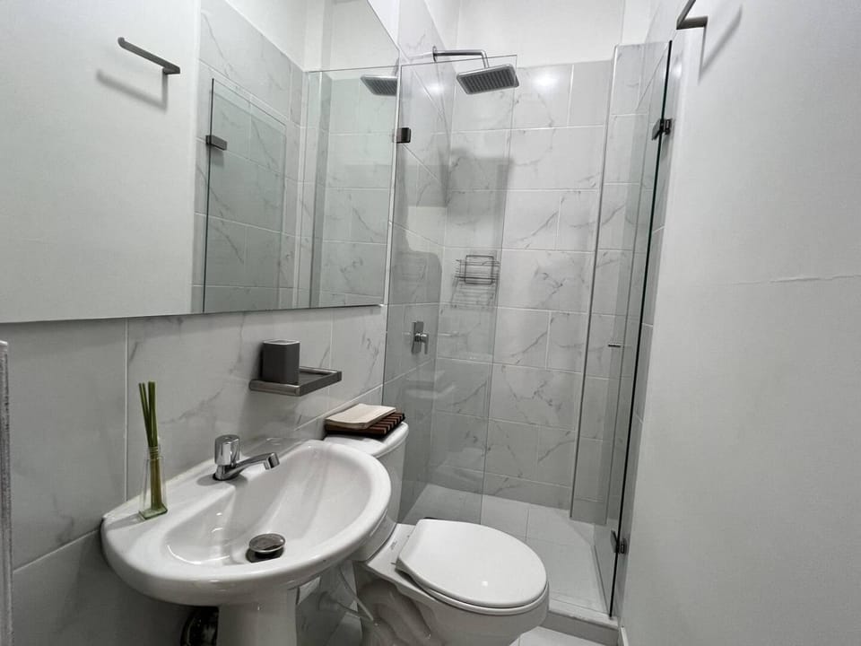 Mansión Privad - Piscina - Coworking - BBQ - 7 HAB Apartment in Cali