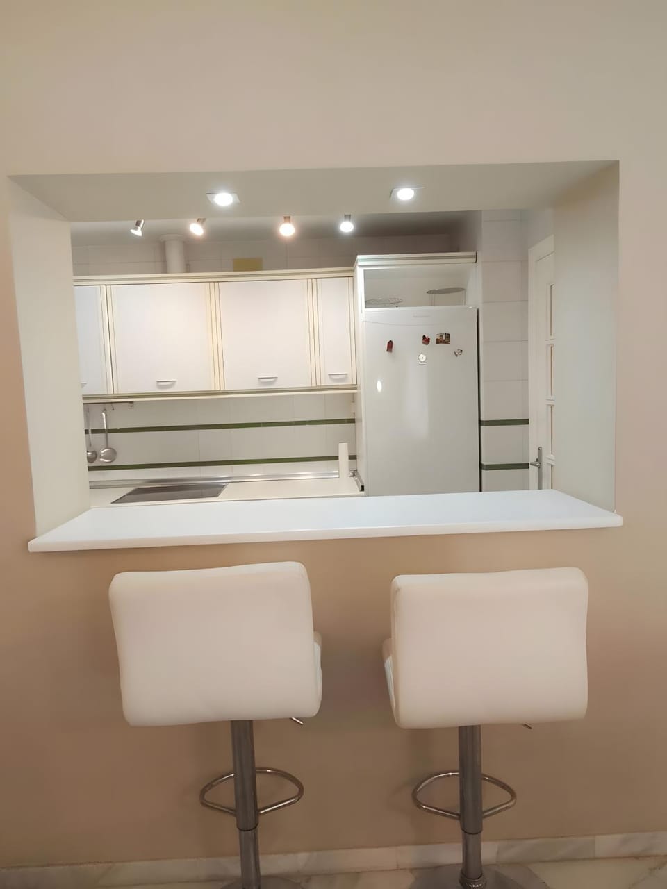 Kitchen or kitchenette, Living room