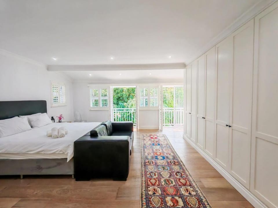 Stunning Umhlanga Beach Villa for 10 people Villa in Umhlanga