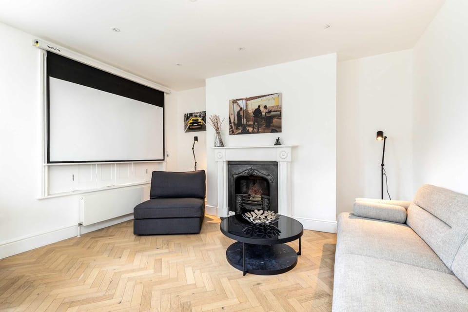 Spacious 2 Bed North London Flat with Balconies Apartment in London Borough of Islington
