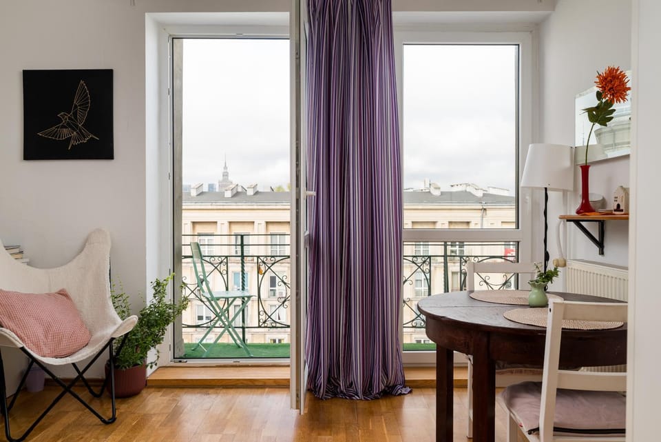 View (from property/room), Balcony/Terrace, Living room, Seating area, Dining area
