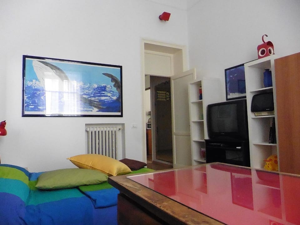 Bed, Other, Photo of the whole room, Decorative detail