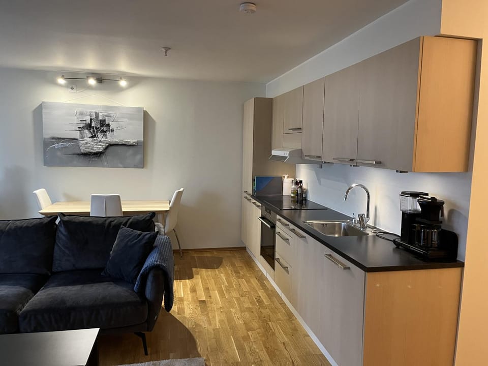 Coffee/tea facilities, Living room, Seating area, Dining area, stove