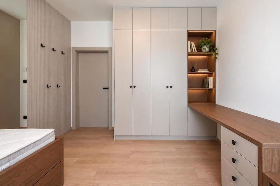 Kitchen or kitchenette, wardrobe
