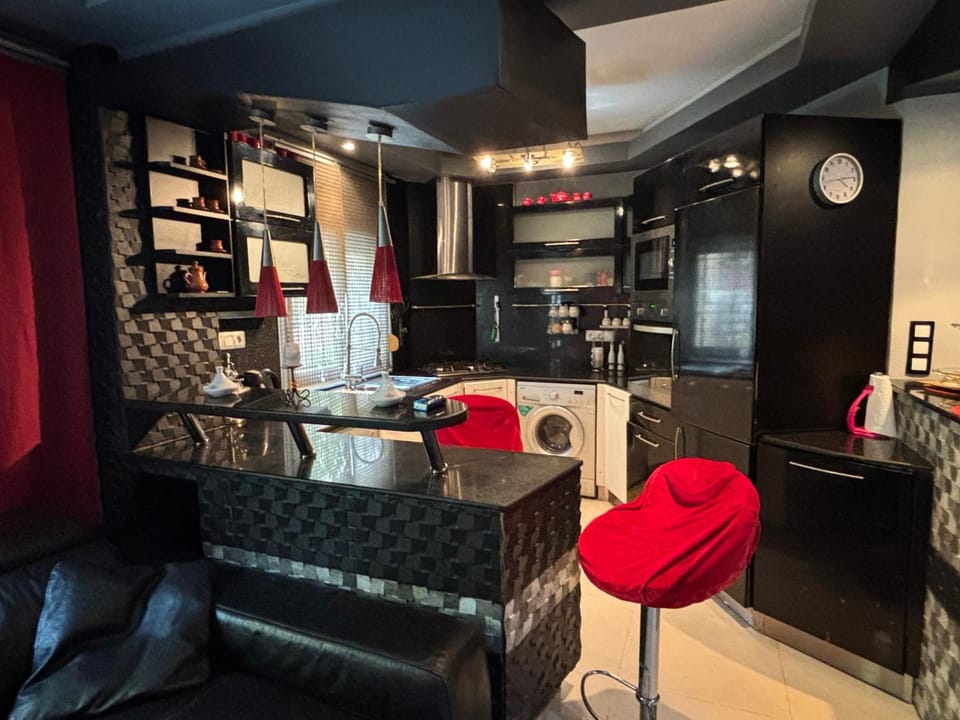 Apparemment F3 Équipée Blvd des lions Apartment in Oran