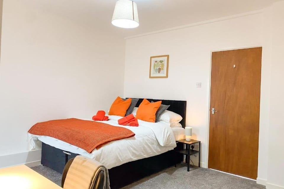 Whitchurch Collection - 1 BR Apartments - Sleeps 4 Apartment in Cardiff