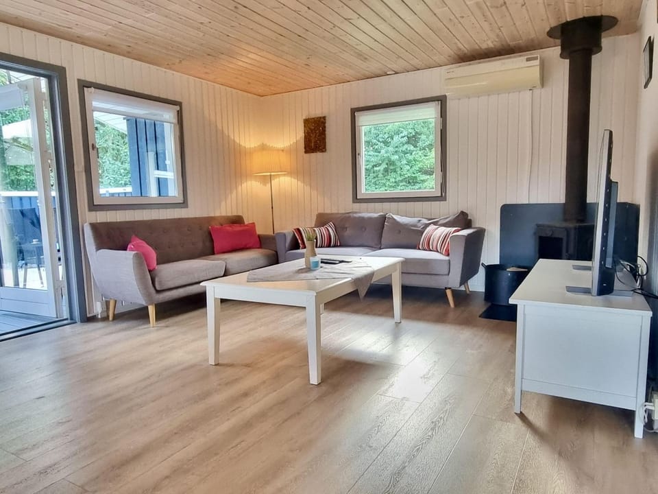 Gepflegtes-Holzferienhaus-mit-moderner-Ausstattung-und-Grenznaehe House in Region of Southern Denmark