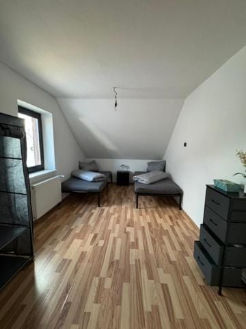 Monteurwohnung Schiffweiler mit 3 Schlafzimmer Apartment in Saarland, 66, Germany
