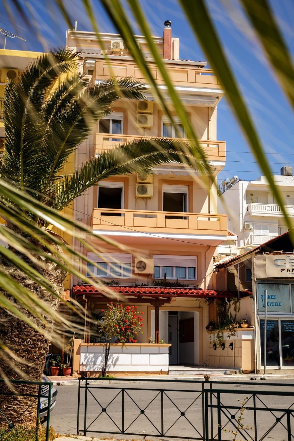 Property building, Facade/entrance, Spring, Day