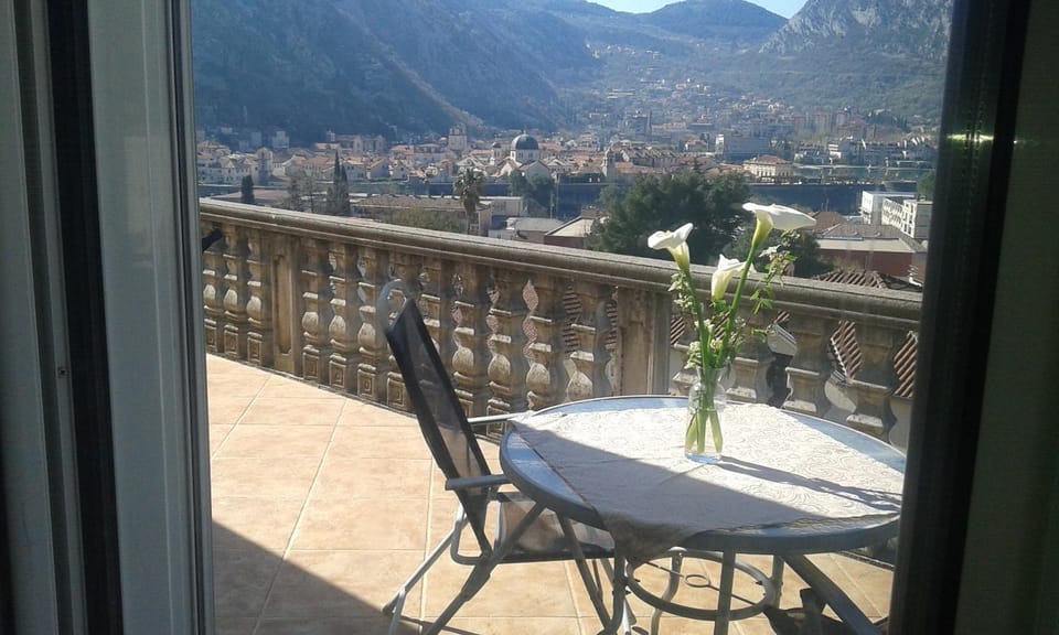 Day, Balcony/Terrace, City view