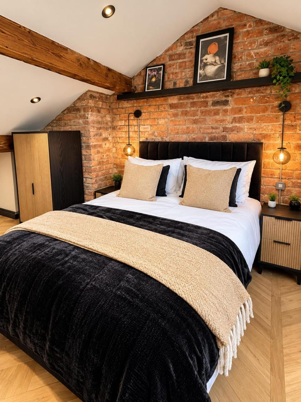 Designer Duplex in Central Leeds Apartment in Leeds