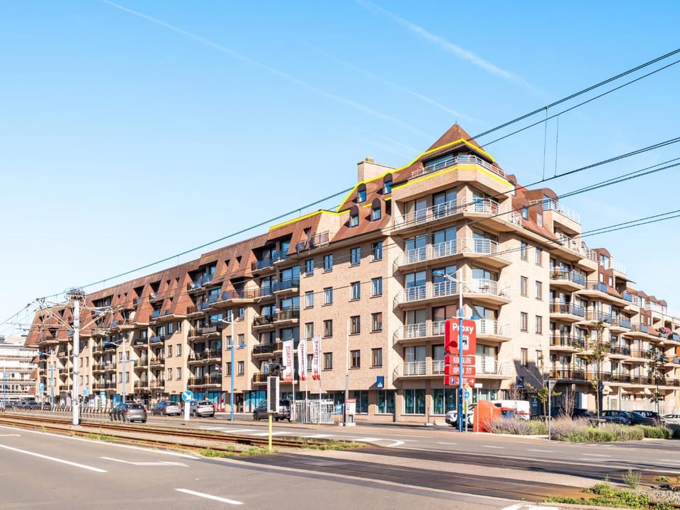 Property building, Summer