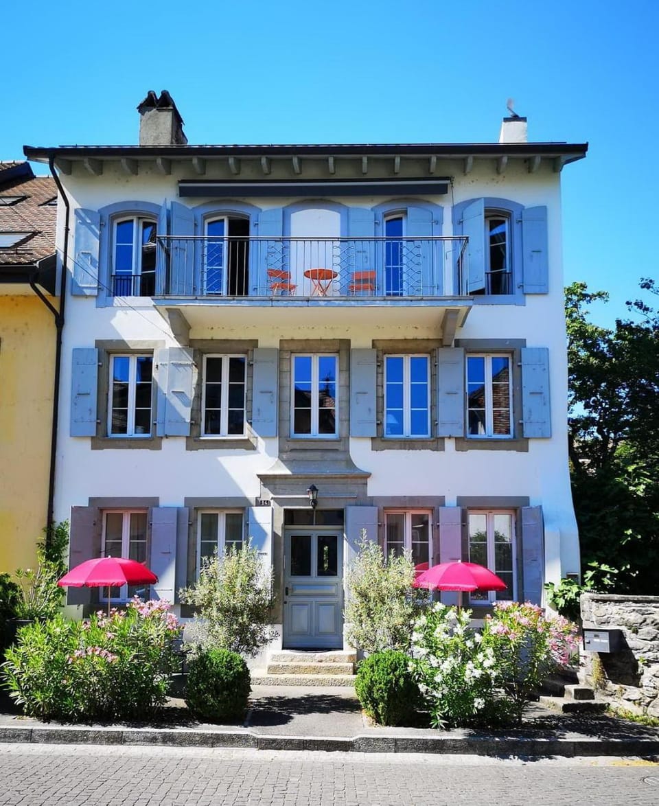 Le Cinquante Quatre Apartment in Canton of Vaud