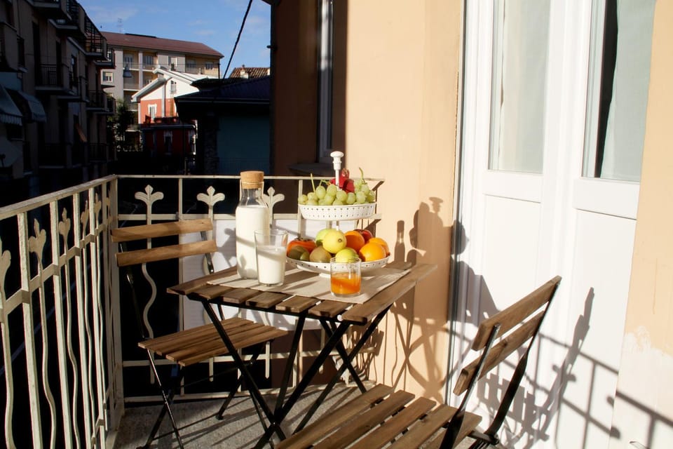 Property building, Balcony/Terrace