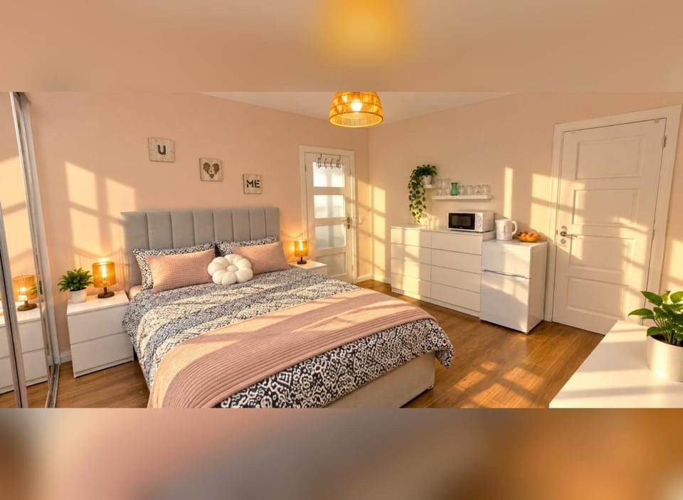 Beautiful Modern Brighton Flat with Sea Views steps from the Beach and City Centre Apartment in Brighton