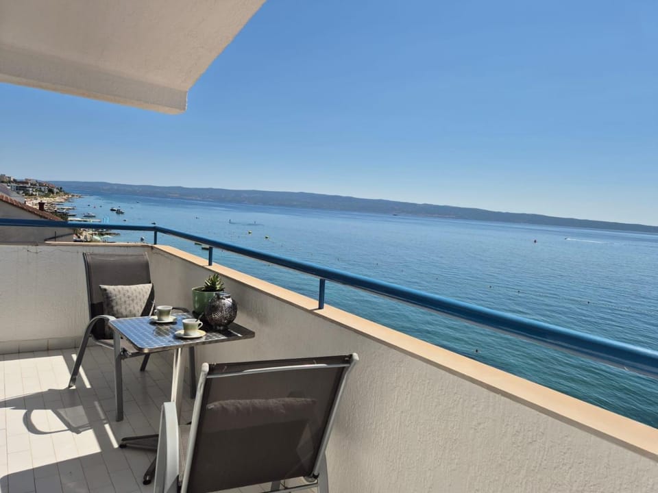 Apartments Zanic on The Beach Bed and Breakfast in Podstrana