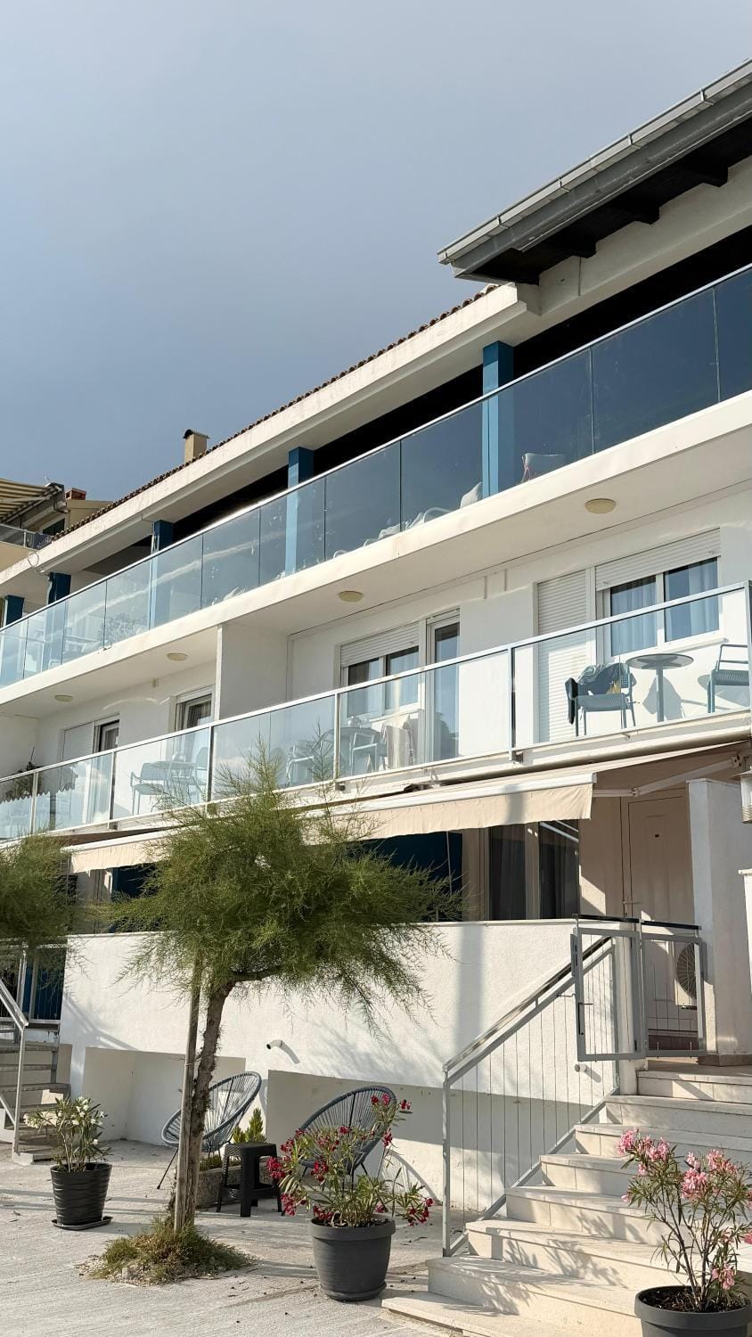 Apartments Zanic on The Beach Bed and Breakfast in Podstrana