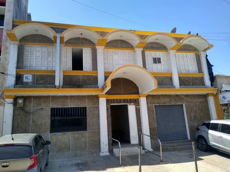 Property building, Day, Parking