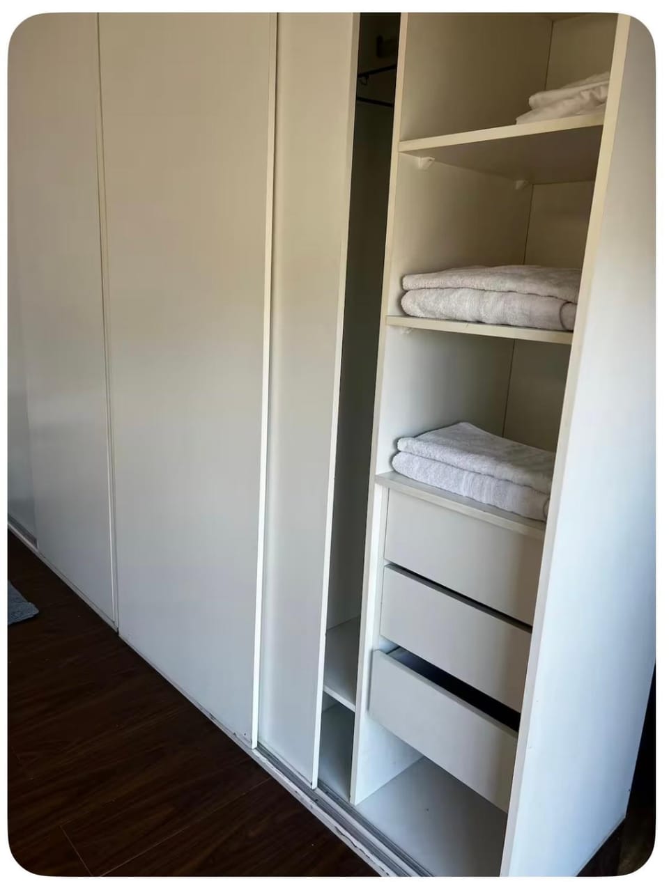 Bedroom, towels, wardrobe