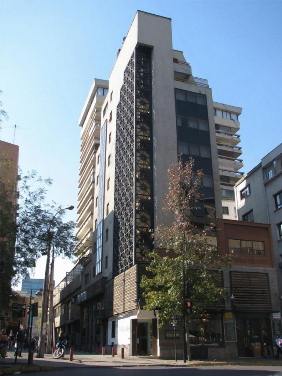 Facade/entrance