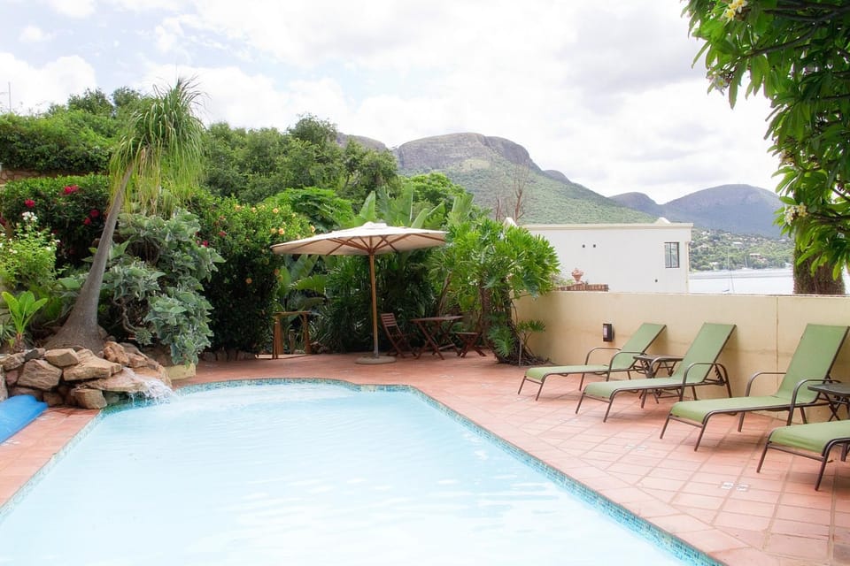 Garden, Swimming pool